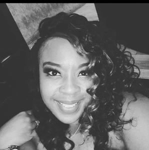 Meet your Posher, Latonya